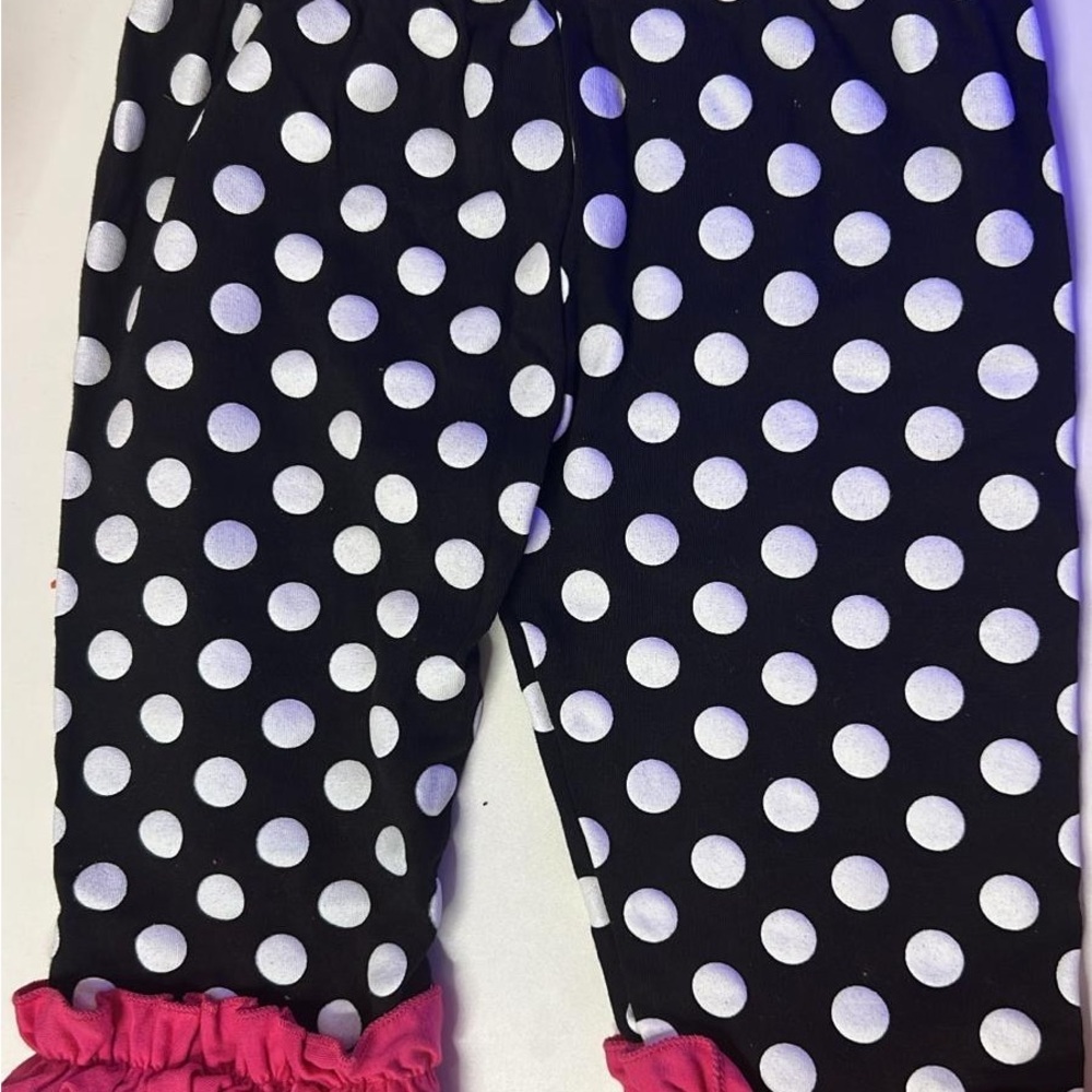Black and White Polka Dot Garment - Picture 2 of 3